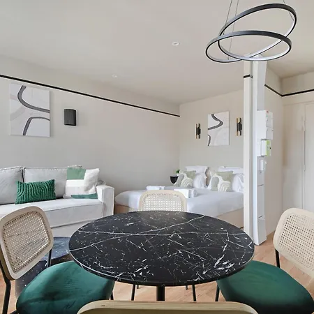 Pick A Flat's In Daumesnil - Avenue Du General Bizot Apartment Paris