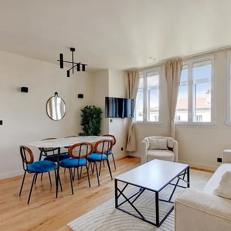 Pick A Flat's In Daumesnil - Avenue Du General Bizot Apartment Paris